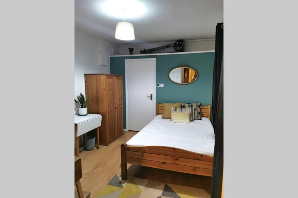 Private Comfortable Guest Suite - Nottingham Eksteriør billede