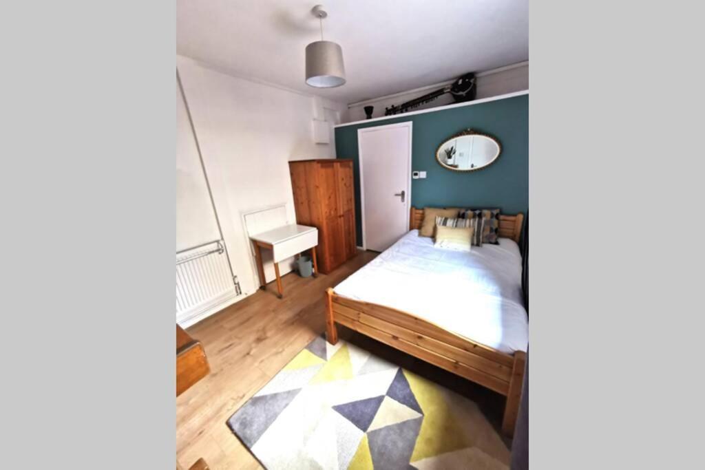 Private Comfortable Guest Suite - Nottingham Eksteriør billede